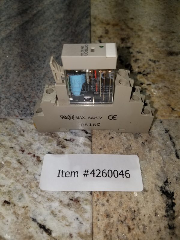 OMRON G2R-2-SND (S) Latching Relay and Socket [4260046]